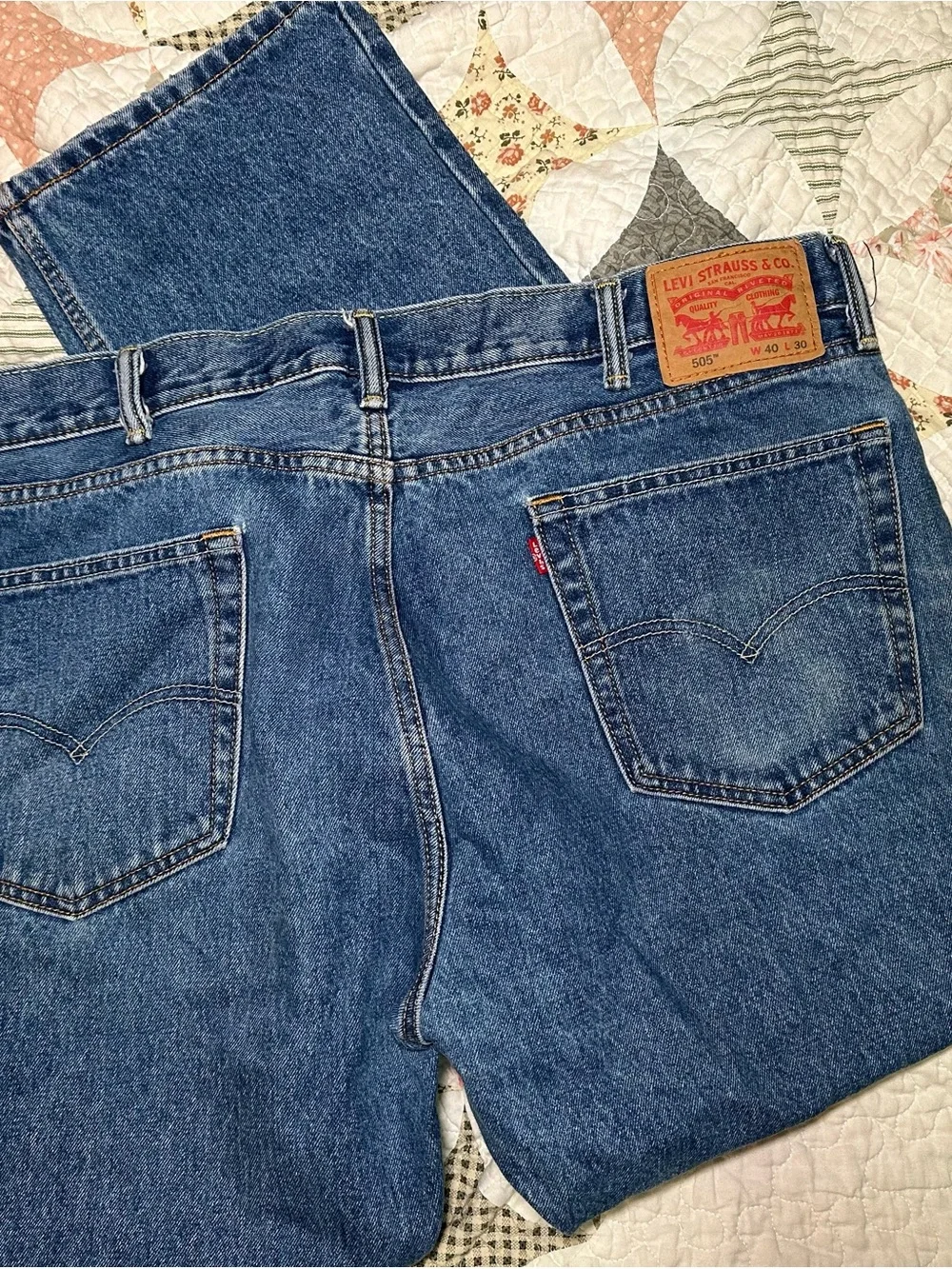 Levi's Men's Classic Blue Relaxed Straight Jeans